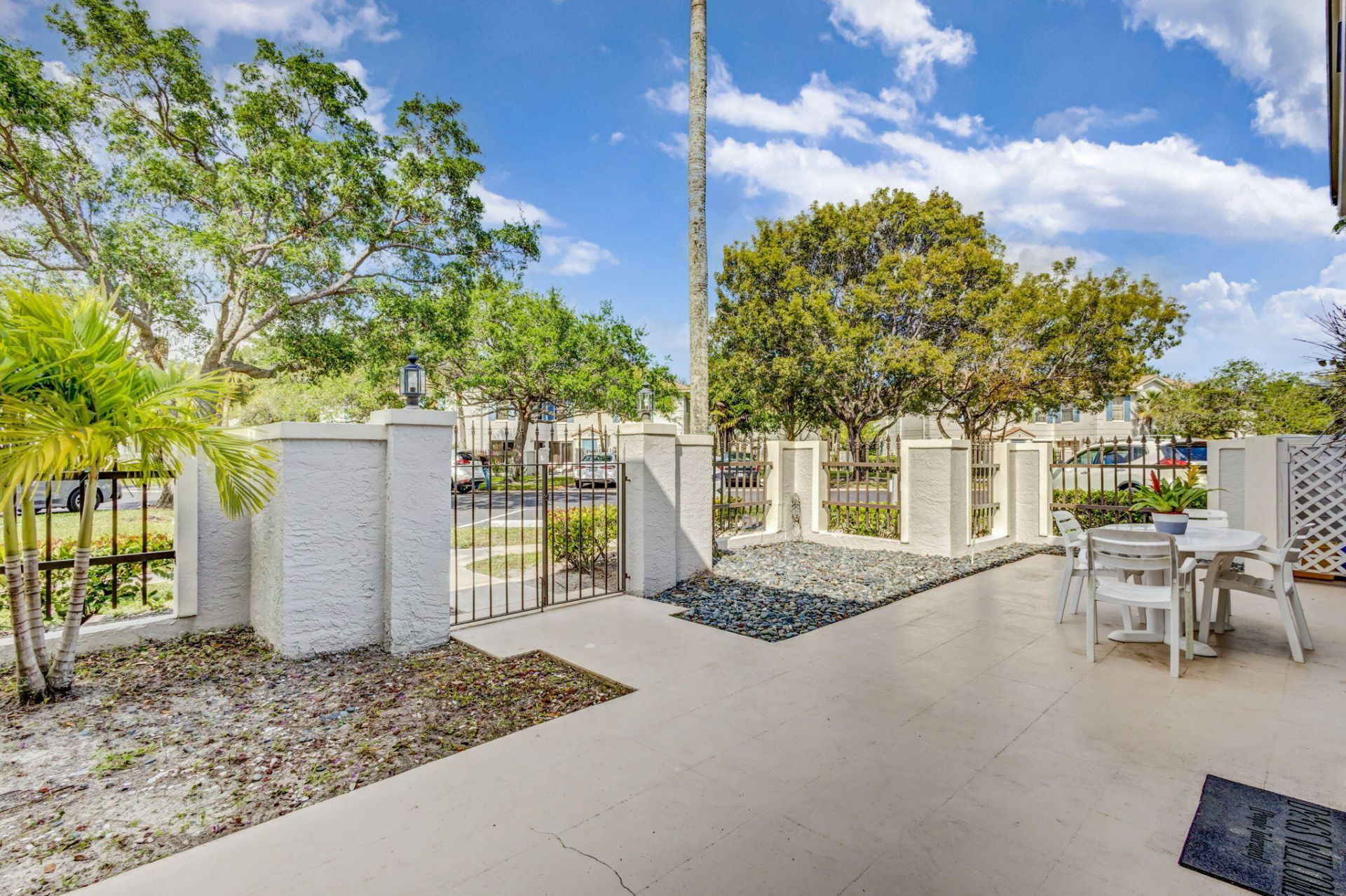 363 Prestwick Circle, Unit 1, Palm Beach Gardens, FL 33418 Photo