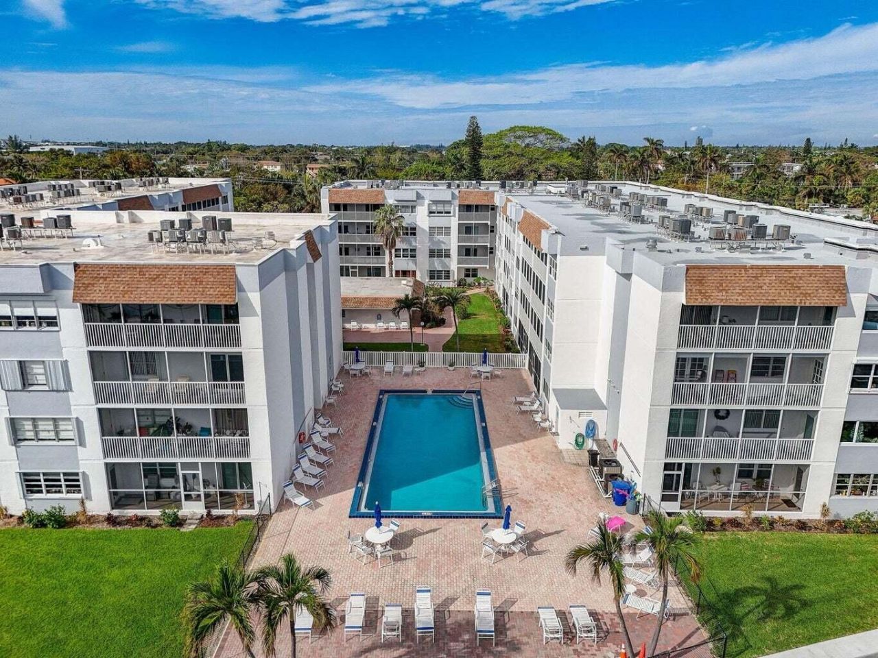 1502 S Lakeside Drive, Unit #401, Lake Worth Beach, FL 33460 Photo