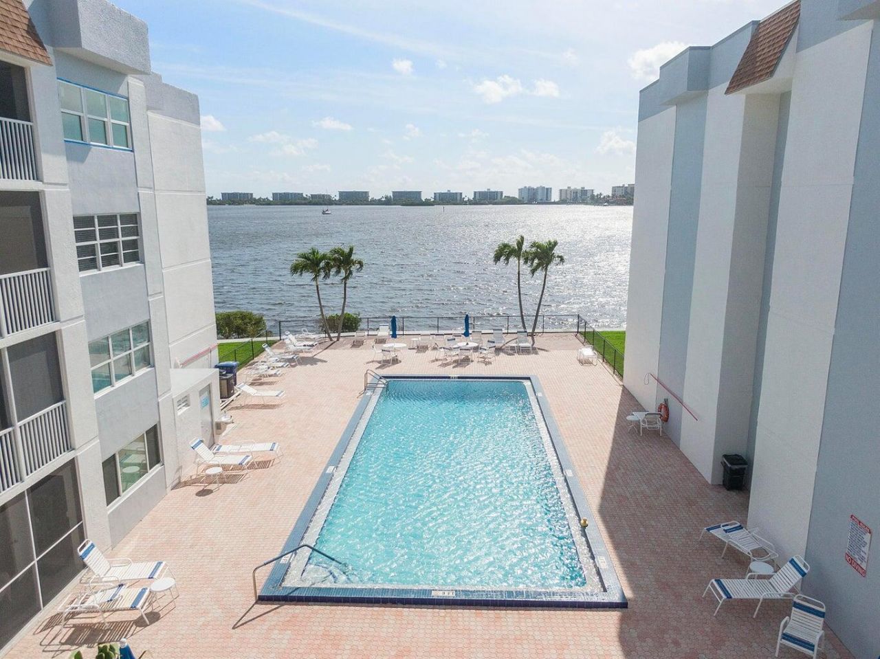 1502 S Lakeside Drive, Unit #401, Lake Worth Beach, FL 33460 Photo