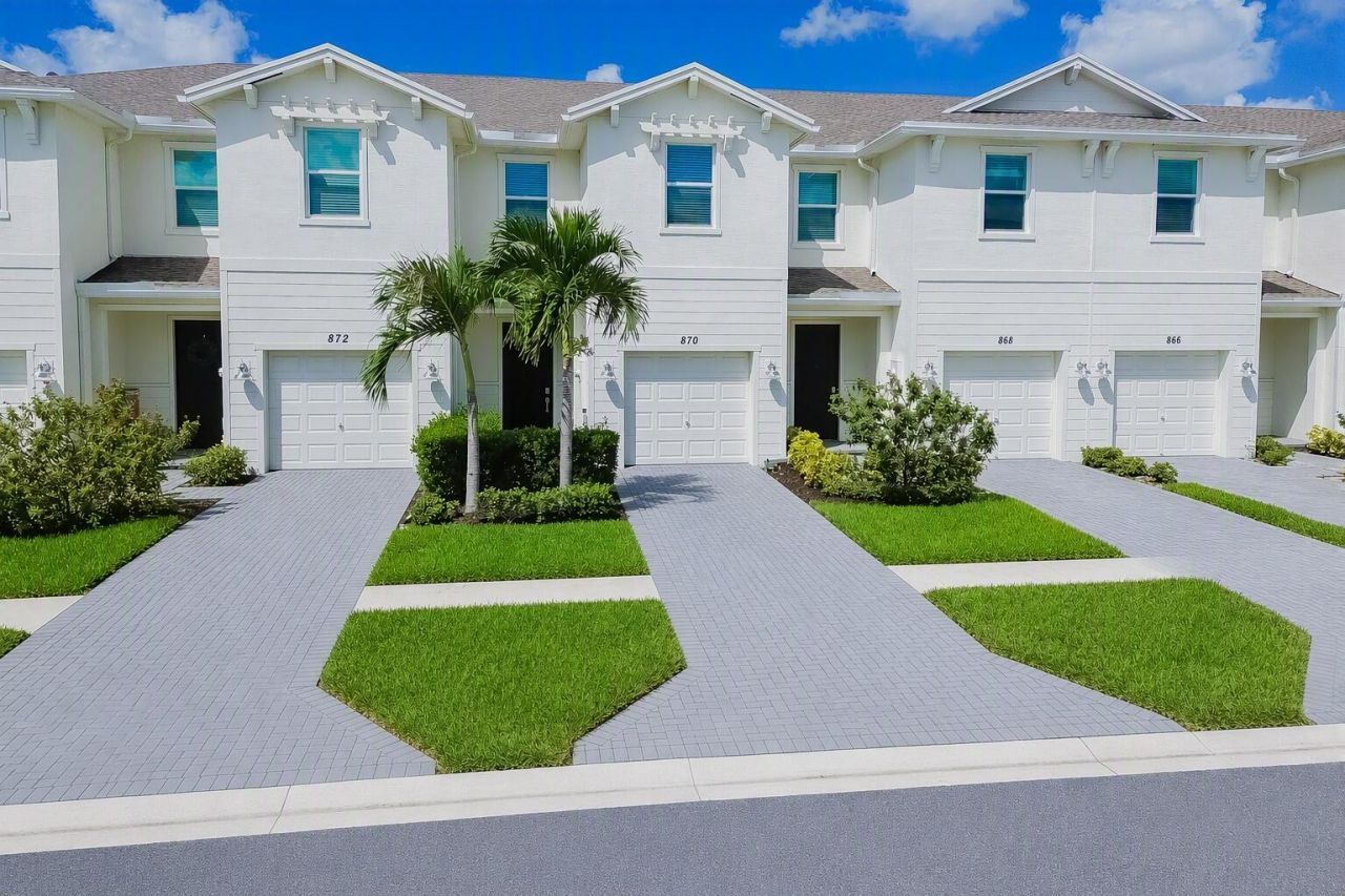 870 SE Grovebush Lane, Port Saint Lucie, FL 34984 Photo