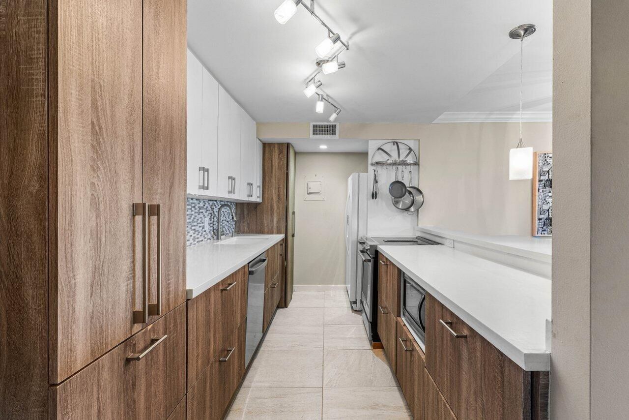 1208 Marine Way, Unit 506, North Palm Beach, FL 33408 Photo