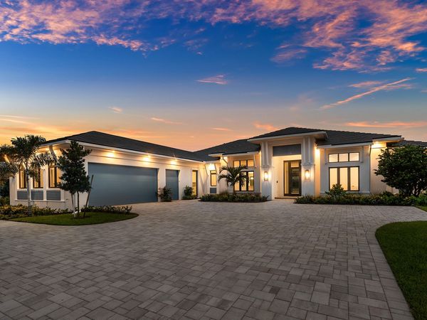 4915 King Palm Circle, Boynton Beach, FL 33436