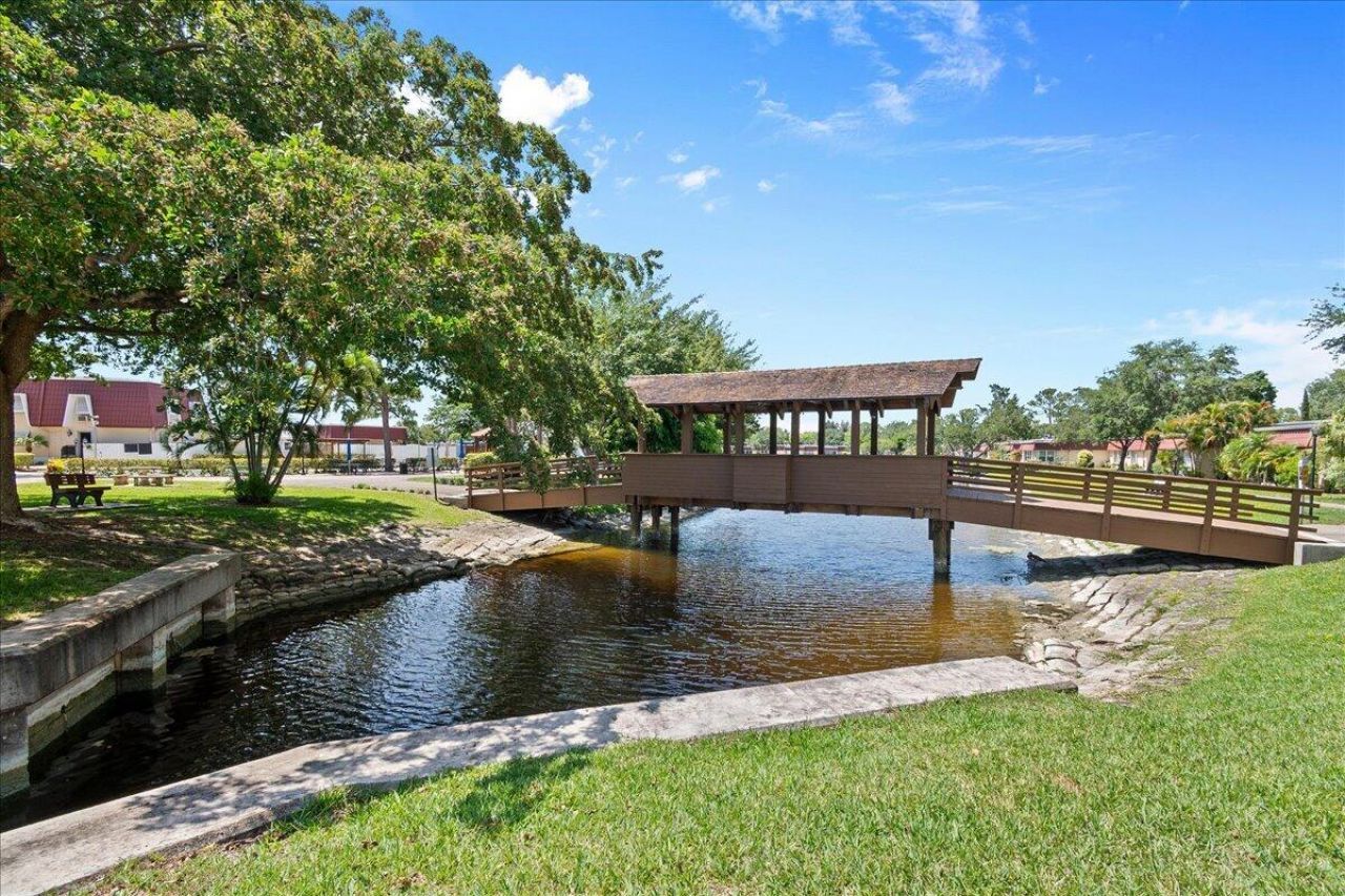 892 Worcester Lane, Unit B, Lake Worth, FL 33467 Photo
