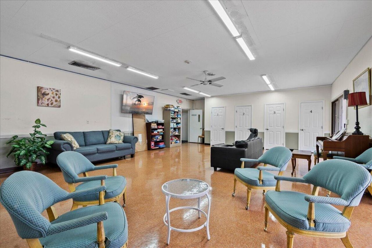 892 Worcester Lane, Unit B, Lake Worth, FL 33467 Photo