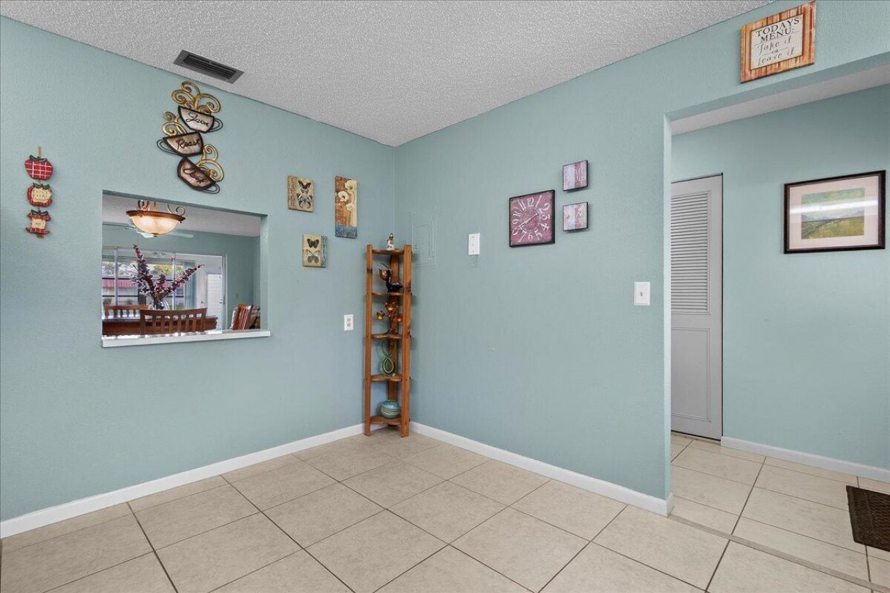 892 Worcester Lane, Unit B, Lake Worth, FL 33467 Photo