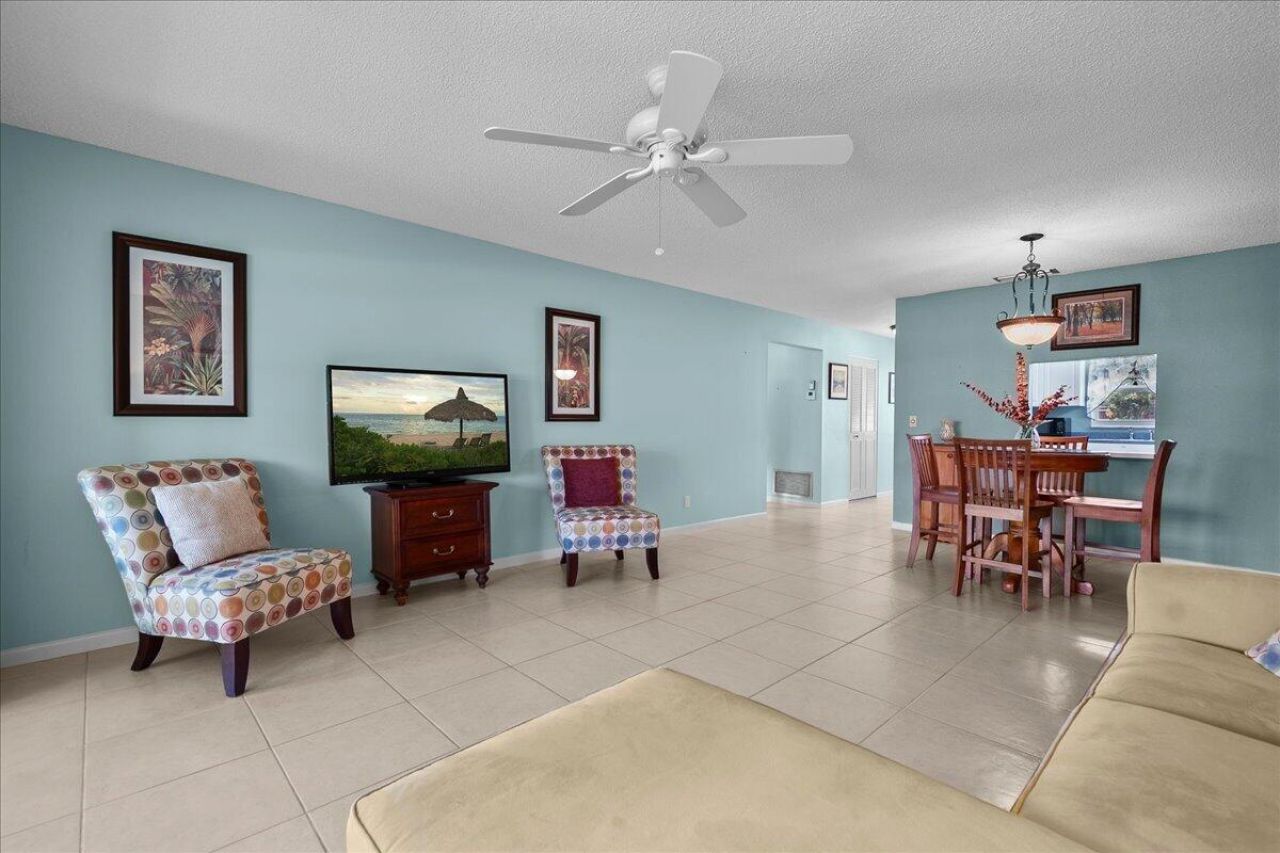 892 Worcester Lane, Unit B, Lake Worth, FL 33467 Photo