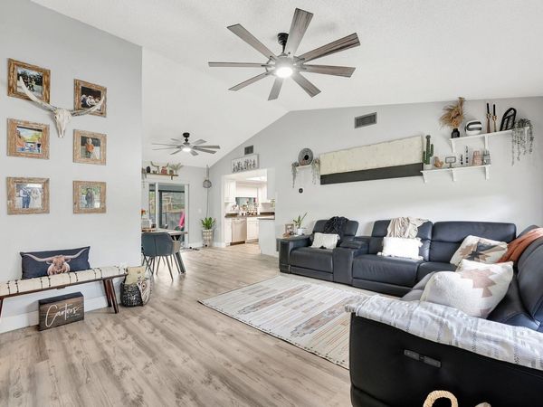 4770 NW 113th Avenue, Sunrise, FL 33323
