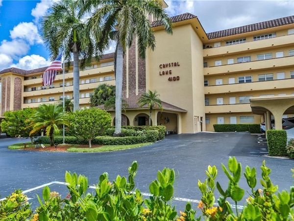 4100 CRYSTAL LAKE Drive, Unit 110, Deerfield Beach, FL 33064