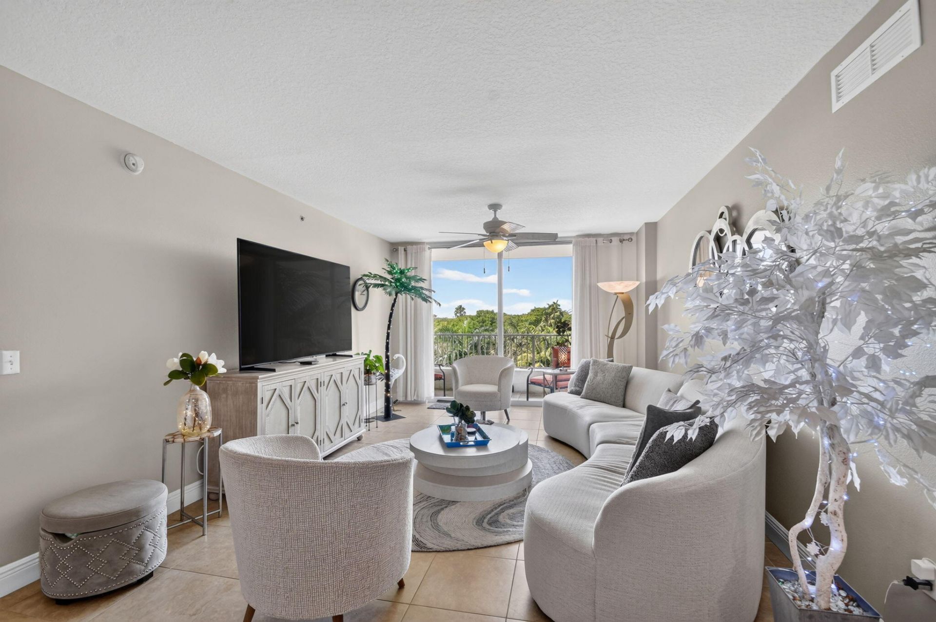 700 E Boynton Beach Boulevard, Unit 410, Boynton Beach, FL 33435 Photo
