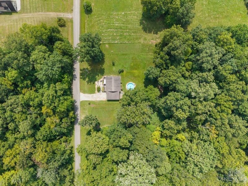 771 Halle Drive, Perry Township, OH 45118 Photo 2