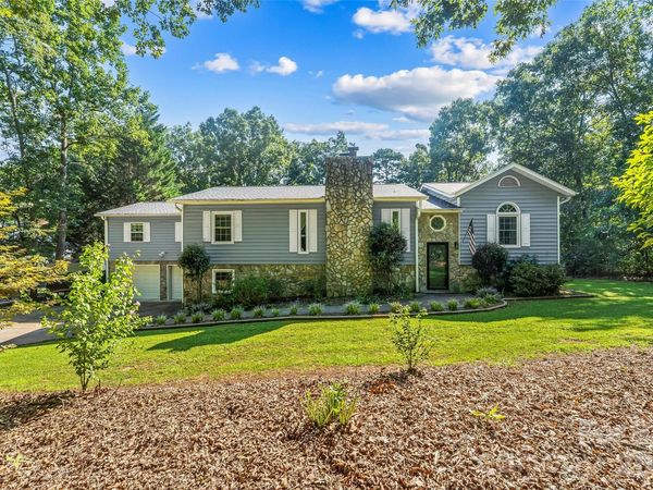 5468 Valley Run Street, Hickory, NC 28601