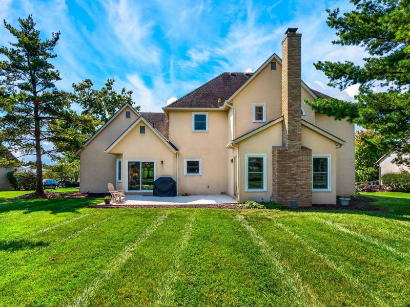 8538 Chateau Drive , Pickerington, OH 43147 Photo 11