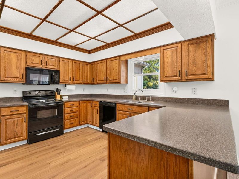 8538 Chateau Drive , Pickerington, OH 43147 Photo 29