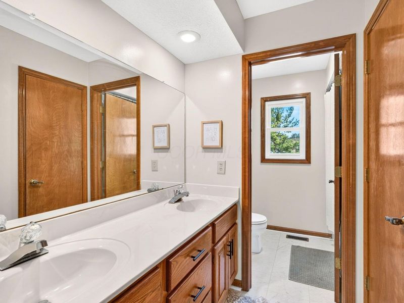 8538 Chateau Drive , Pickerington, OH 43147 Photo 41