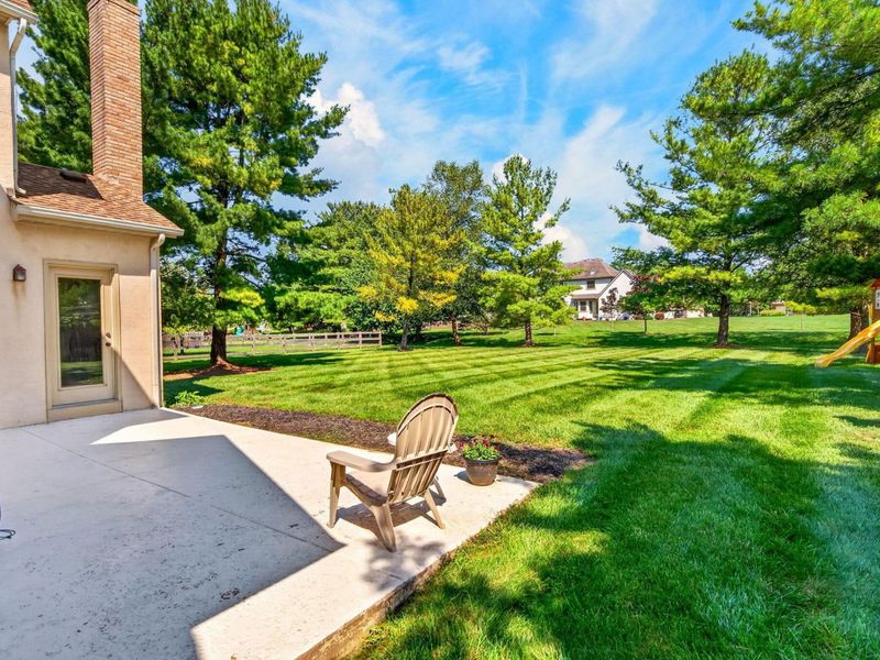 8538 Chateau Drive , Pickerington, OH 43147 Photo 7