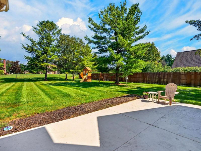 8538 Chateau Drive , Pickerington, OH 43147 Photo 8