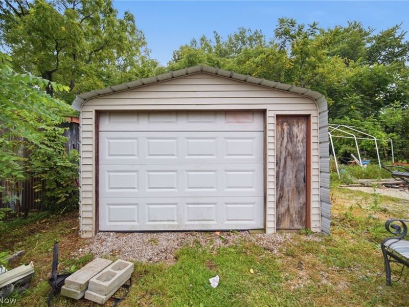 515 W River Road N, Elyria, OH 44035 Photo 20