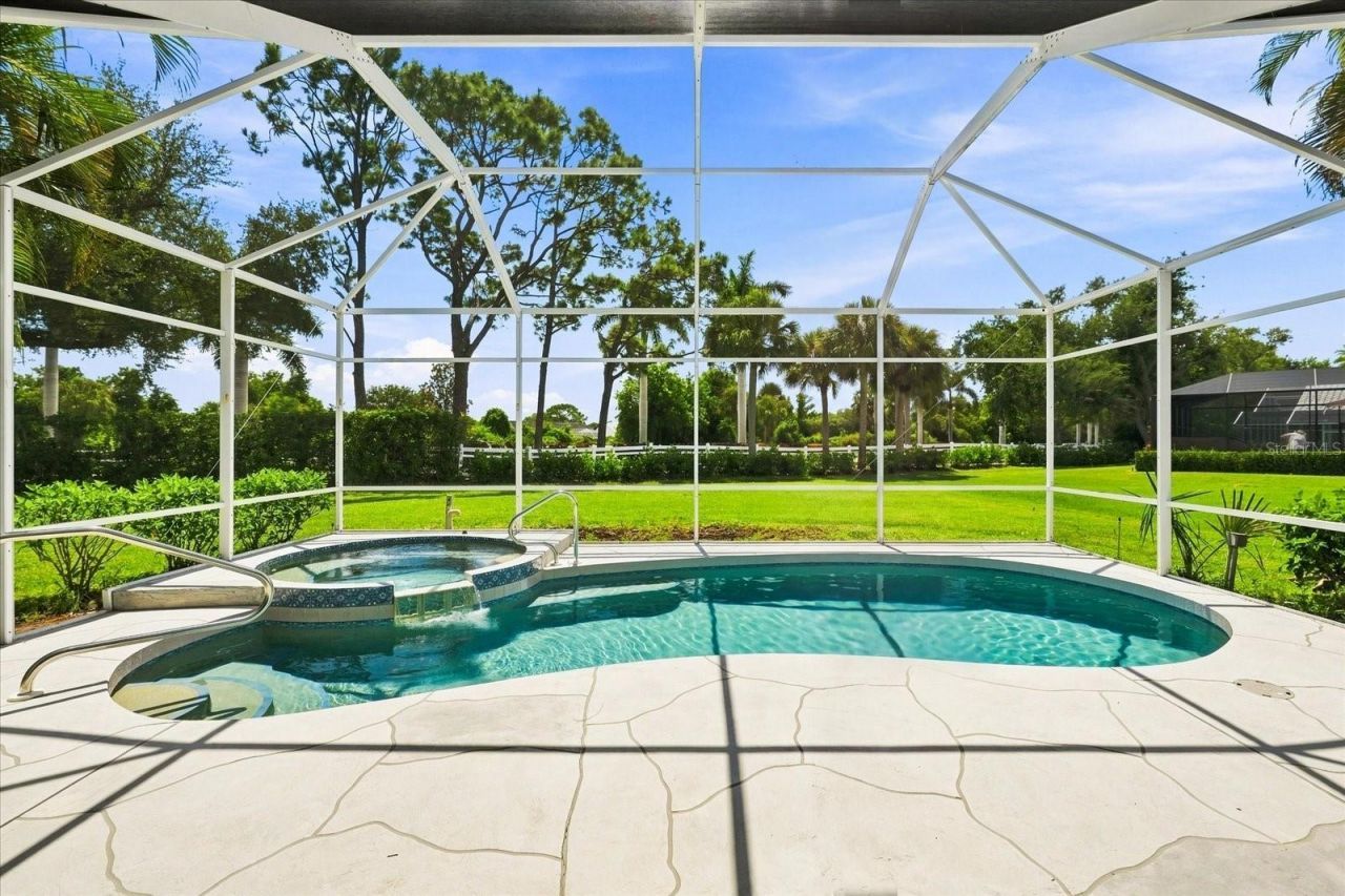 6983 Superior Street Circle, Sarasota, FL 34243 Photo