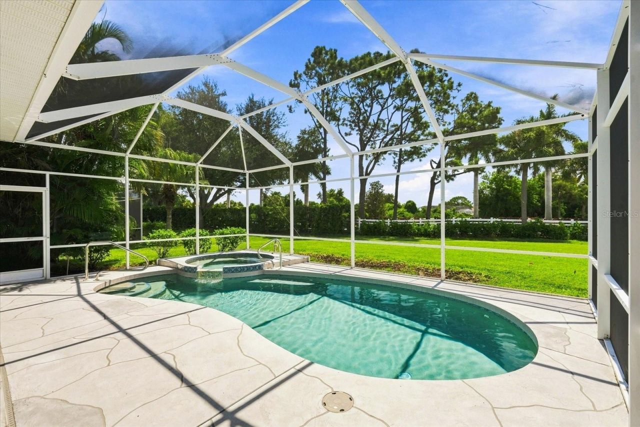 6983 Superior Street Circle, Sarasota, FL 34243 Photo