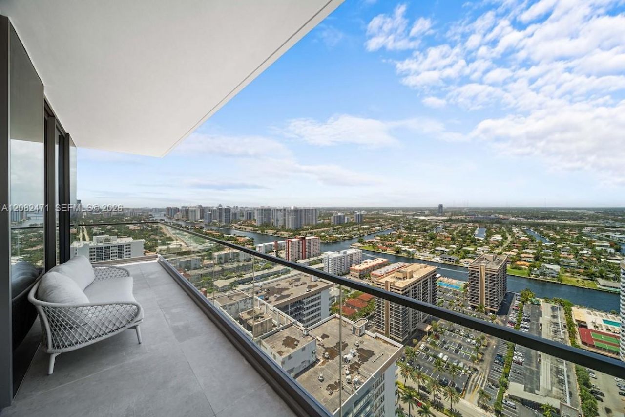 2000 S Ocean Dr , Unit 31B, Hallandale Beach, FL 33009 Photo