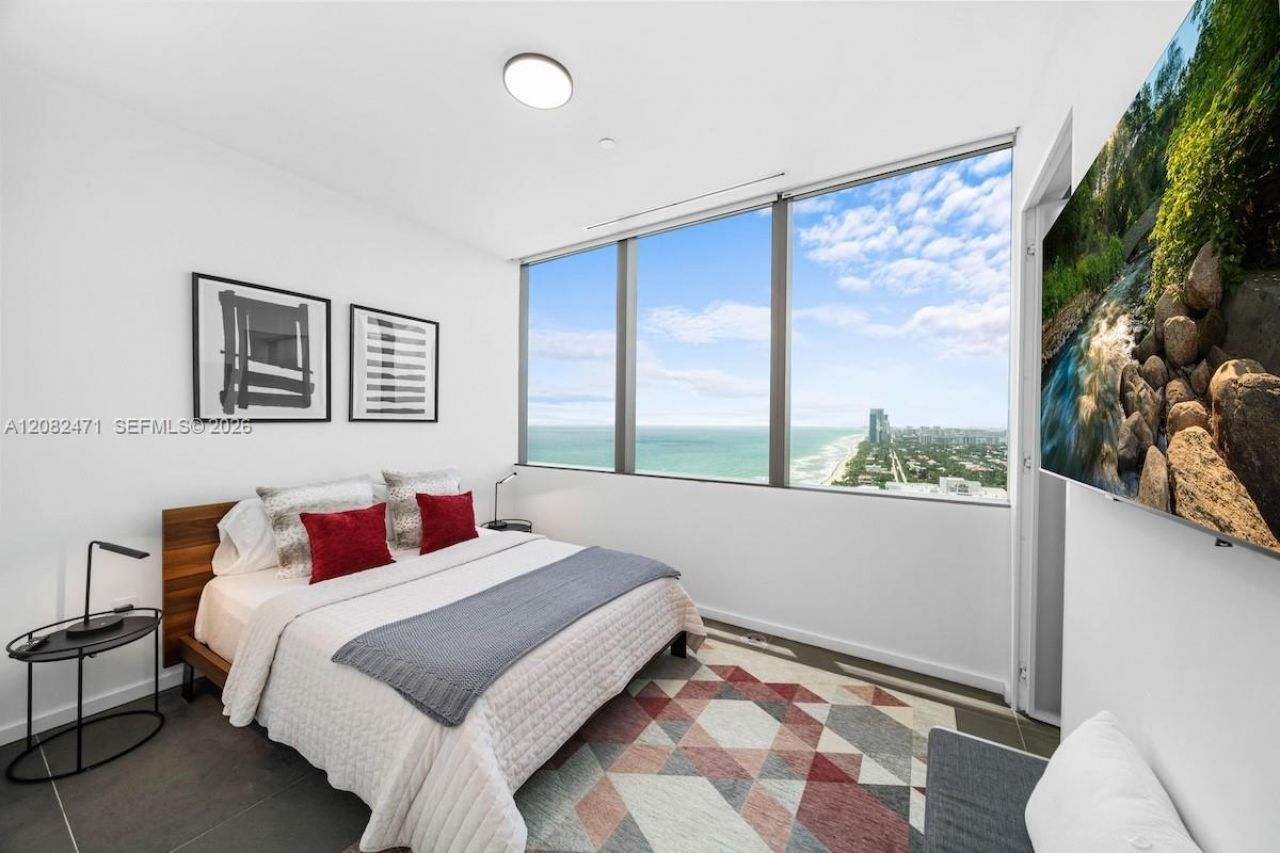 2000 S Ocean Dr , Unit 31B, Hallandale Beach, FL 33009 Photo