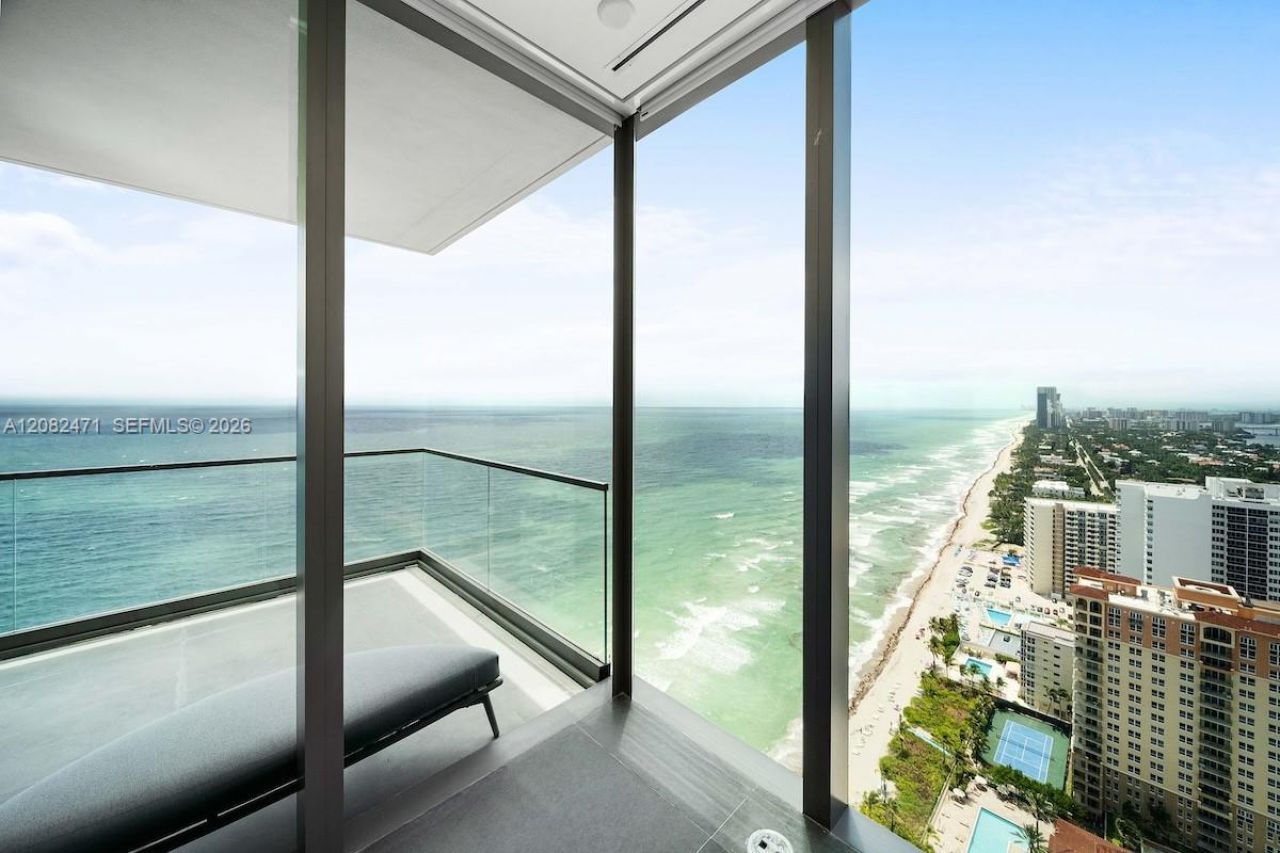 2000 S Ocean Dr , Unit 31B, Hallandale Beach, FL 33009 Photo