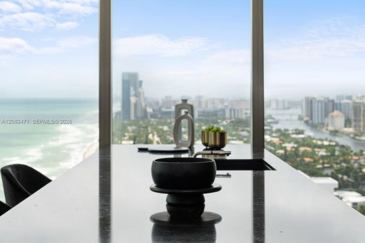2000 S Ocean Dr , Unit 31B, Hallandale Beach, FL 33009 Photo