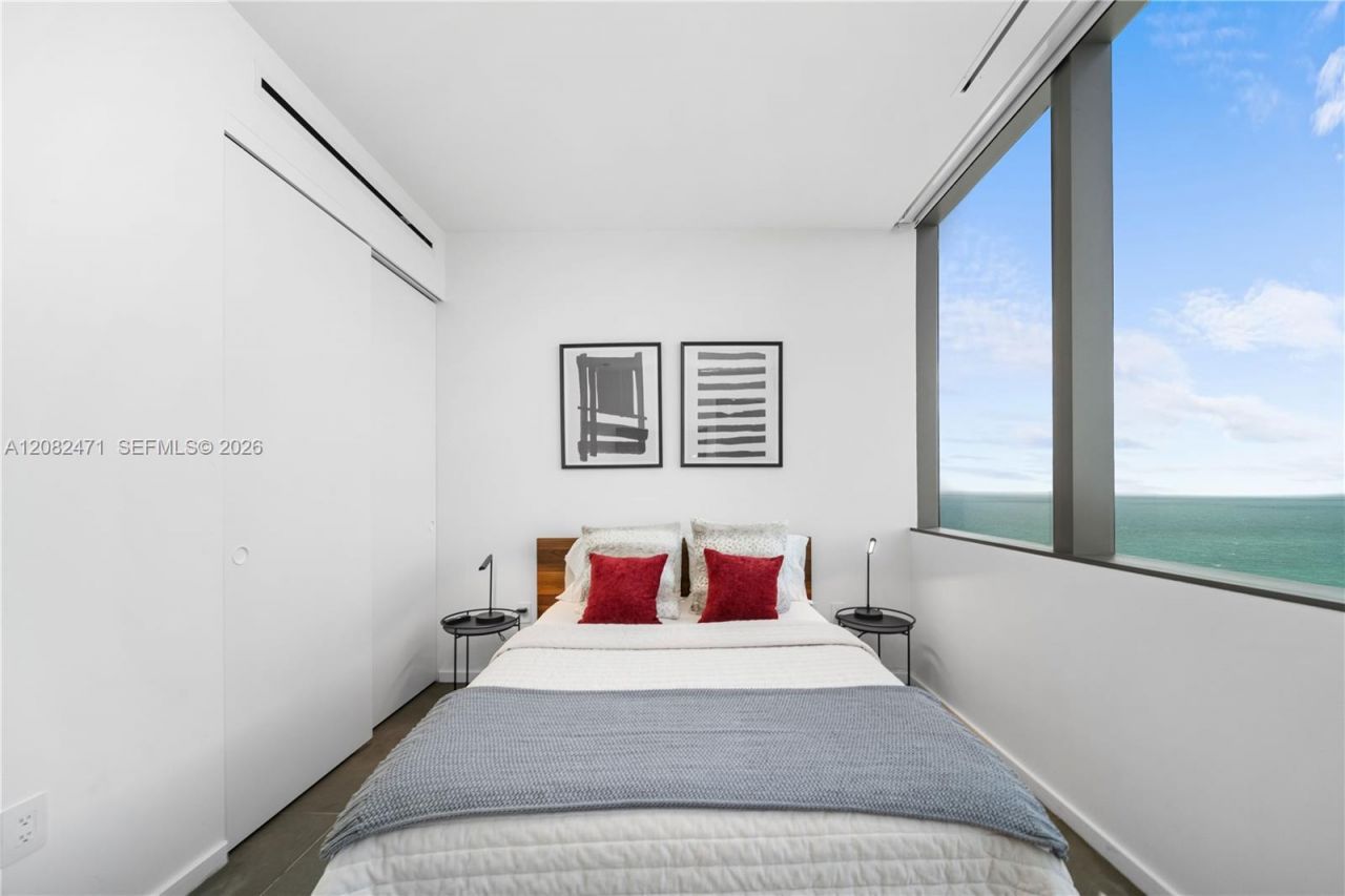 2000 S Ocean Dr , Unit 31B, Hallandale Beach, FL 33009 Photo