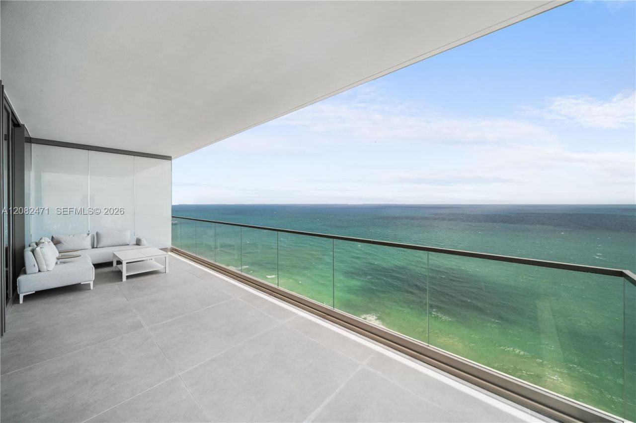 2000 S Ocean Dr , Unit 31B, Hallandale Beach, FL 33009 Photo