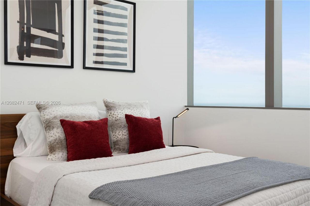 2000 S Ocean Dr , Unit 31B, Hallandale Beach, FL 33009 Photo