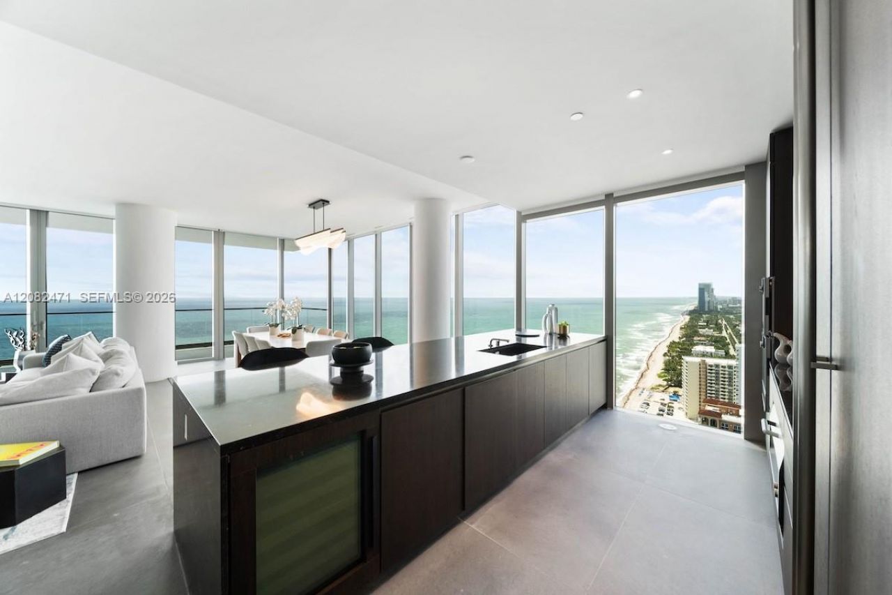2000 S Ocean Dr , Unit 31B, Hallandale Beach, FL 33009 Photo