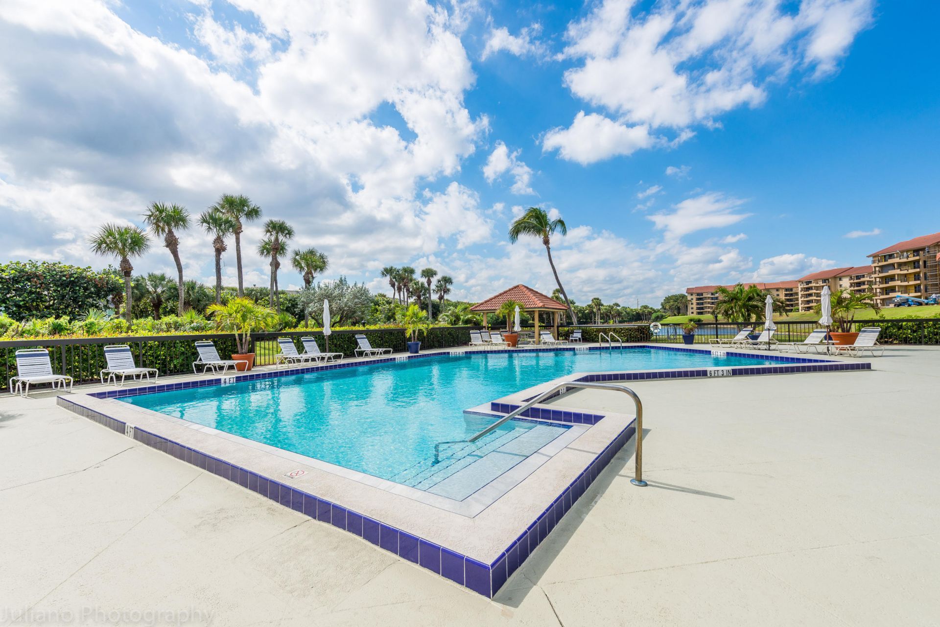 301 Ocean Bluffs Boulevard, Unit 202, Jupiter, FL 33477 Photo