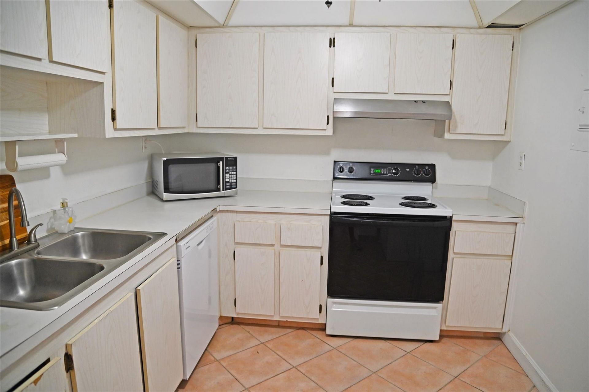 525 N Ocean Boulevard, Unit 923, Pompano Beach, FL 33062 Photo
