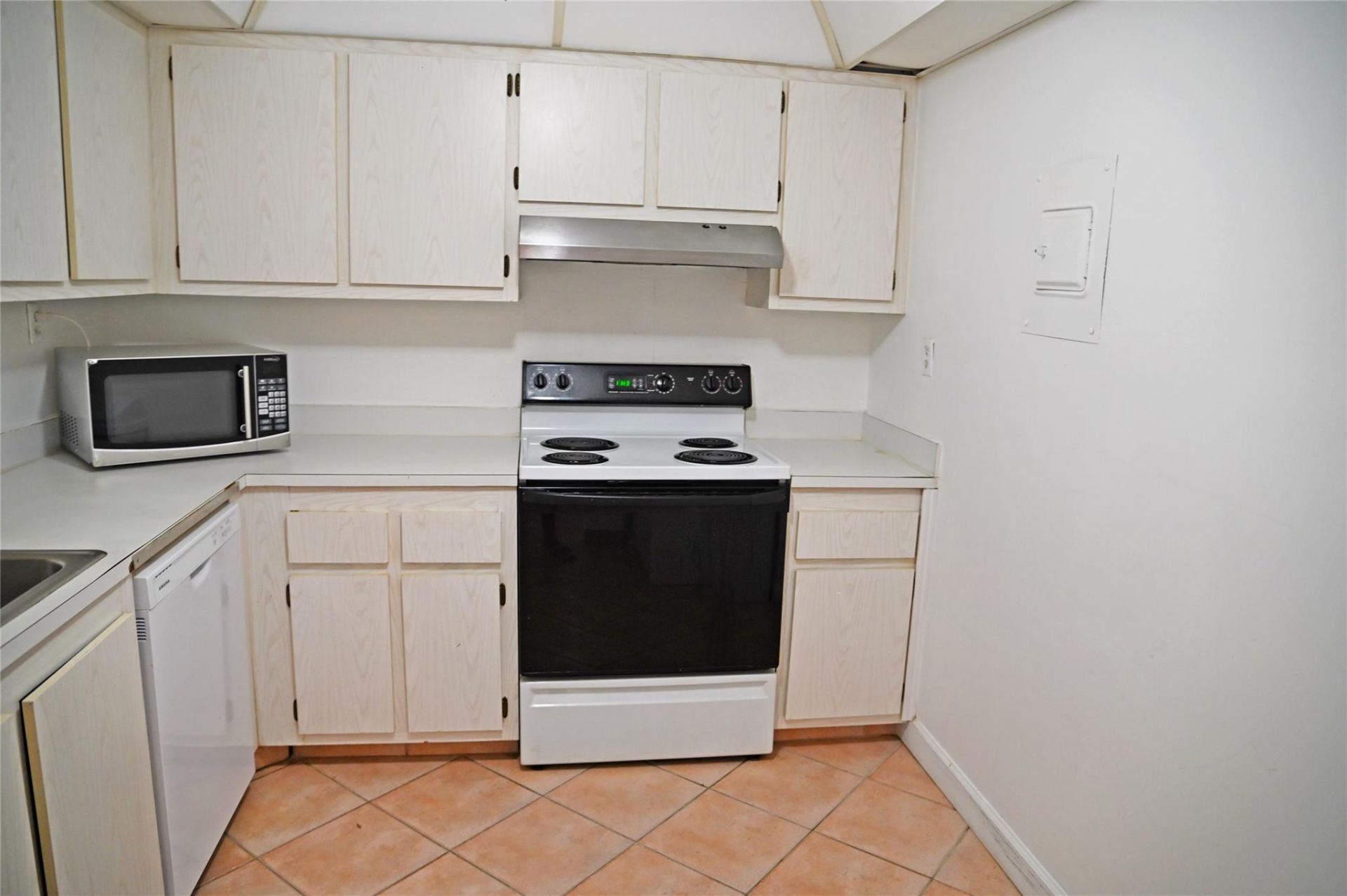 525 N Ocean Boulevard, Unit 923, Pompano Beach, FL 33062 Photo