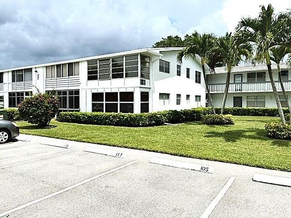 110 MARKHAM F, Unit 110, Deerfield Beach, FL 33442