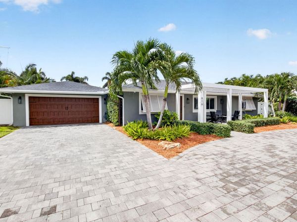 916 SW 36TH Court, Boynton Beach, FL 33435