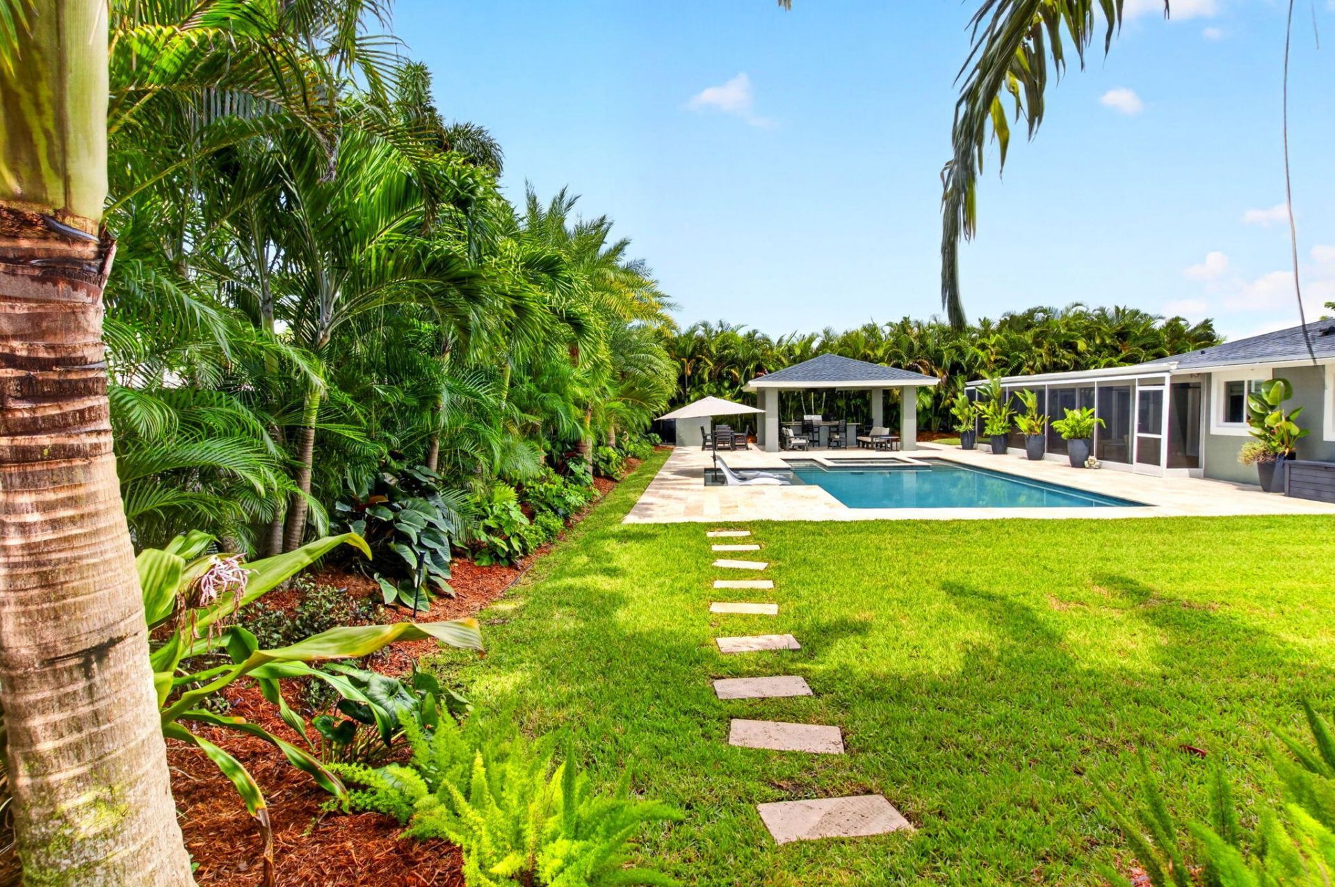 916 SW 36th Court, Boynton Beach, FL 33435 Photo