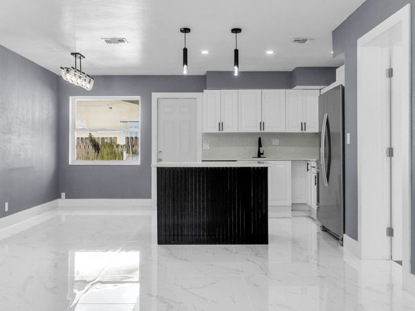 915 SW 3RD Street, Boynton Beach, FL 33435
