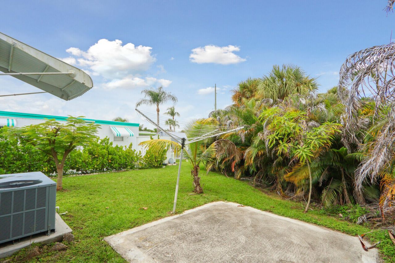 4752 NE Blue Heron Lane, Jensen Beach, FL 34957 Photo