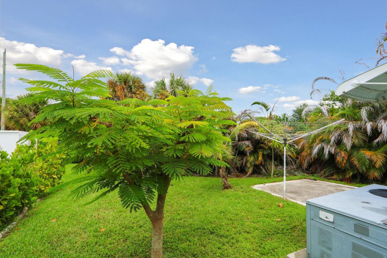 4752 NE Blue Heron Lane, Jensen Beach, FL 34957 Photo