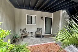2754 Jobee Drive photo 4