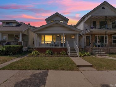 7631 Maple Street , Dearborn, Mi 48126