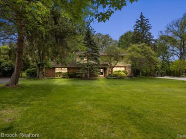 6609 E Knollwood Circle , West Bloomfield Township, Mi 48322