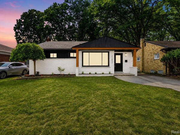 21661 Whitmore Street, Oak Park, Mi 48237