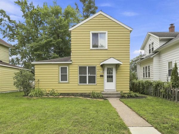 325 WASHINGTON AVENUE, Stevens Point, WI 54481