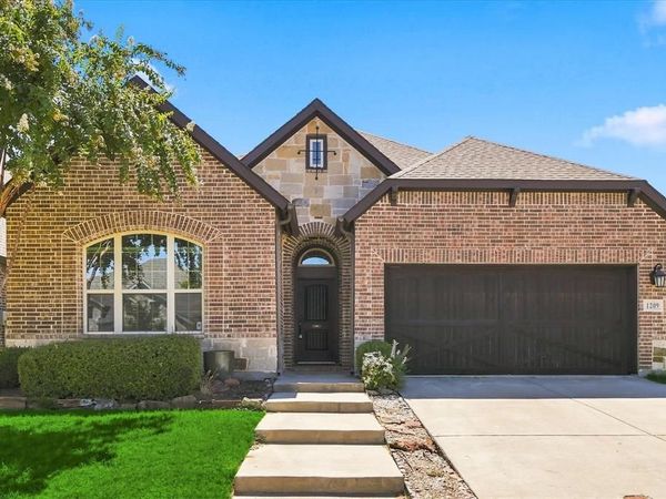 1209 9th Street, Argyle, TX 76226