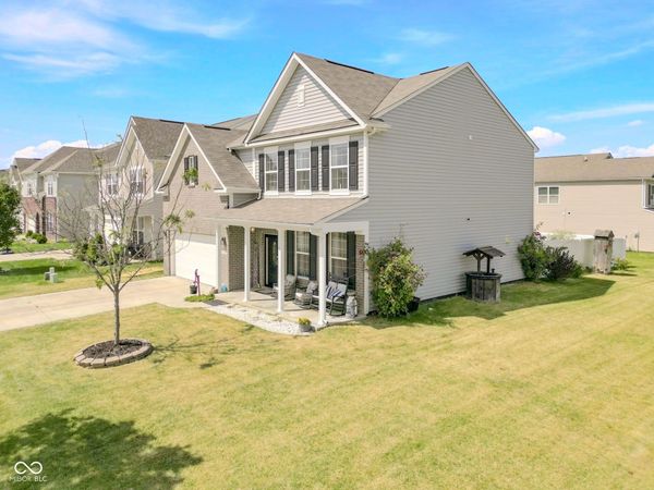 2146 Creek Bank Drive , Columbus, IN 47201