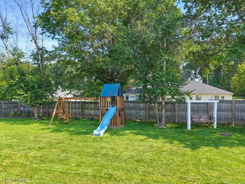 5234 Shamrock Avenue NW, North Canton, OH 44720 Photo 5