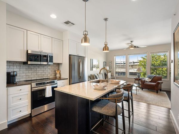 2207 Pasadena DR, Unit 10, Austin, TX 78757