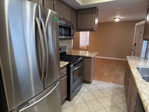 1919 Arlington, Torrance, CA 90501